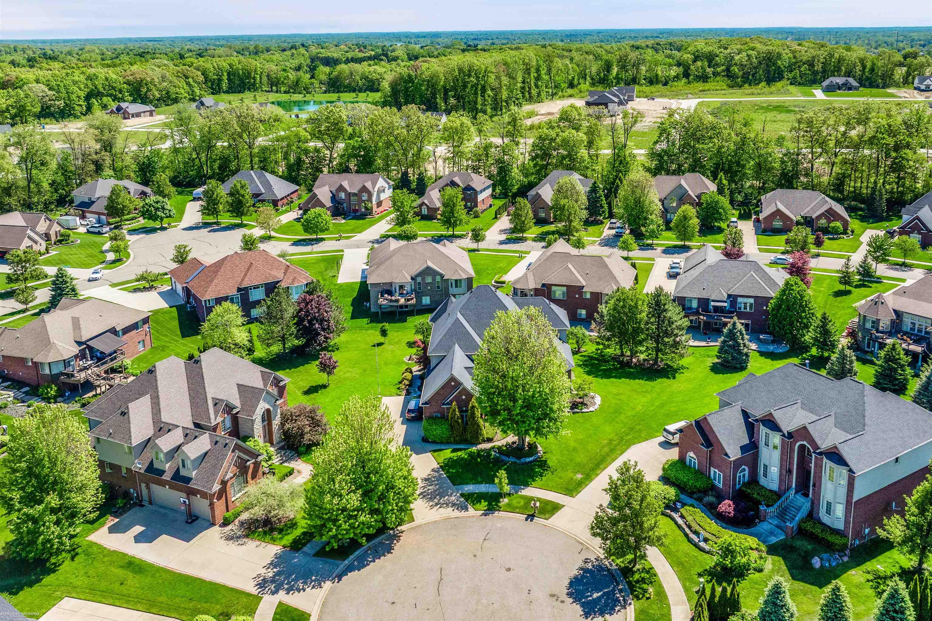 Washington Twp, Michigan 48095, United States, 4 Bedrooms Bedrooms, ,5 BathroomsBathrooms,Residential,Pending,137952