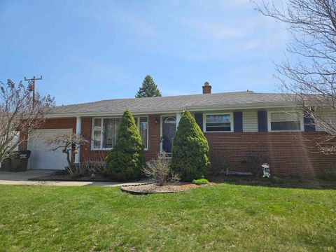 302 Cranbrook Boulevard Monroe MI 48162