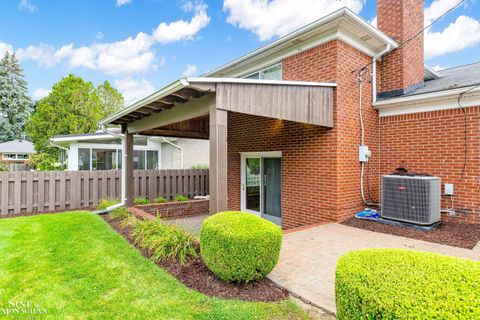 A home in Grosse Pointe Woods