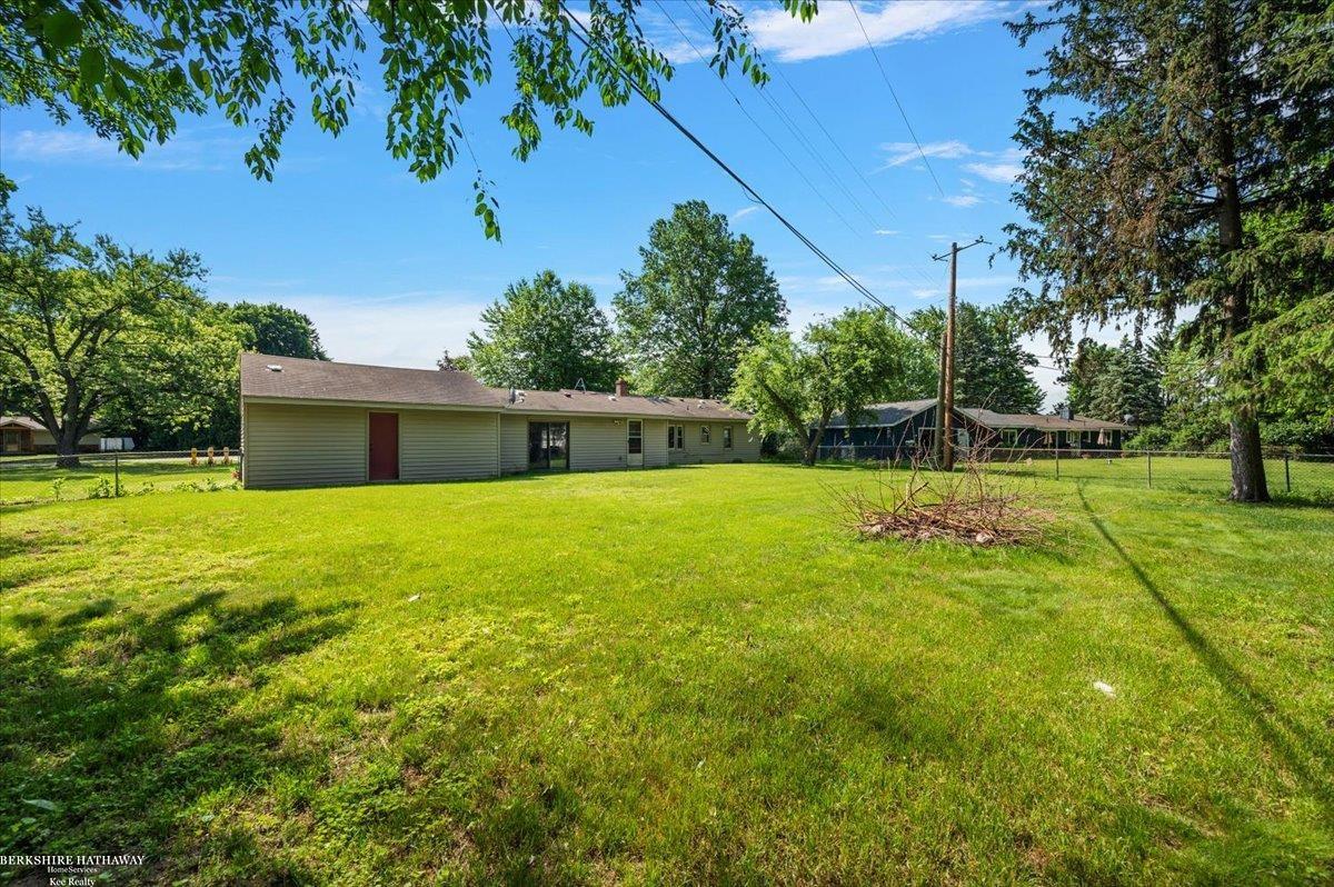 Wolverine Lake, Michigan 48390, United States, 3 Bedrooms Bedrooms, ,1 BathroomBathrooms,Residential,Active,165454