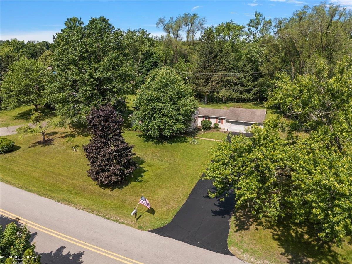 Wolverine Lake, Michigan 48390, United States, 3 Bedrooms Bedrooms, ,1 BathroomBathrooms,Residential,Active,165454