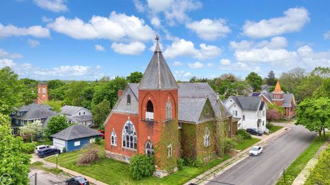 A home in Lapeer