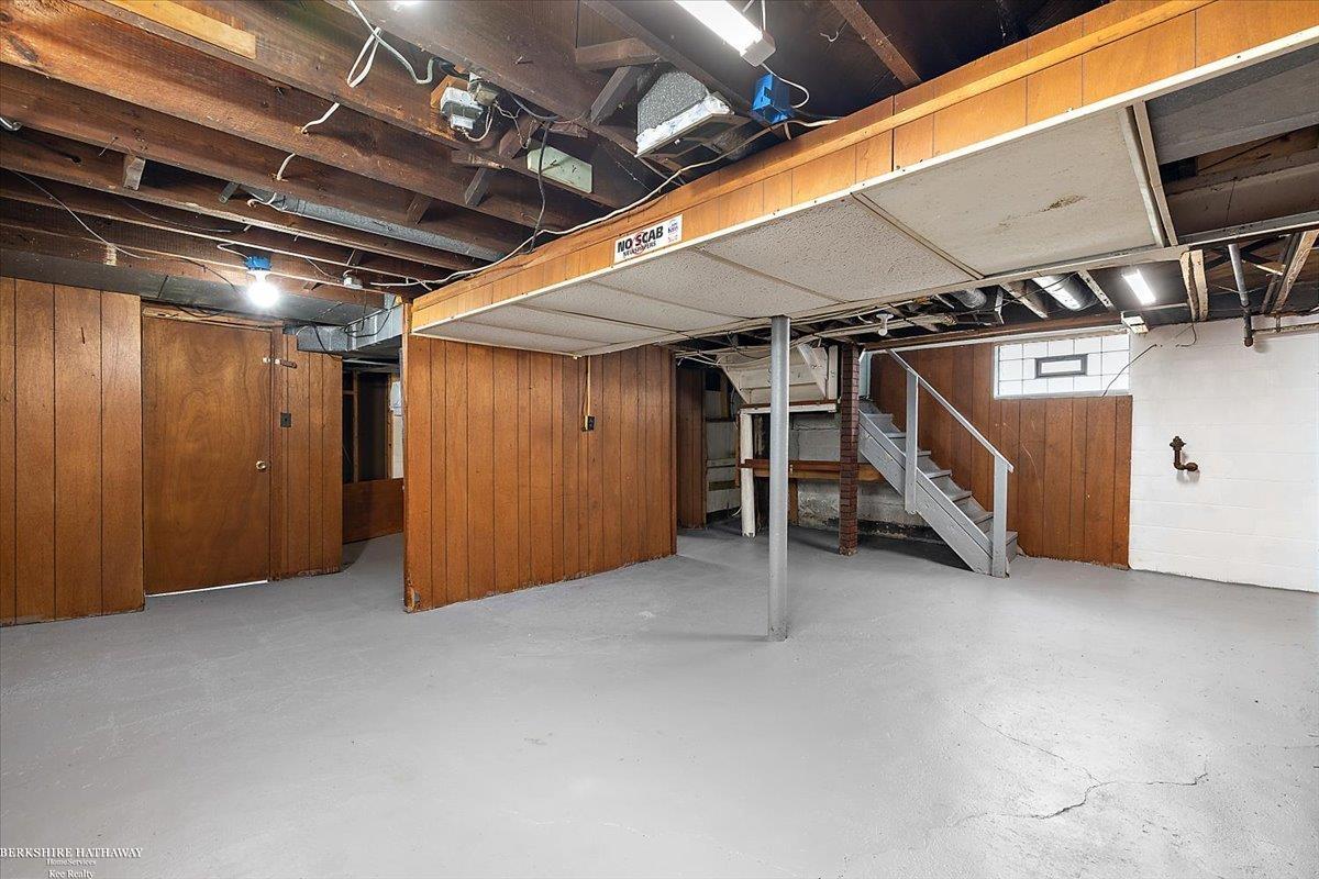 Detroit, Michigan 48228, United States, 3 Bedrooms Bedrooms, ,1 BathroomBathrooms,Residential,Active,159505