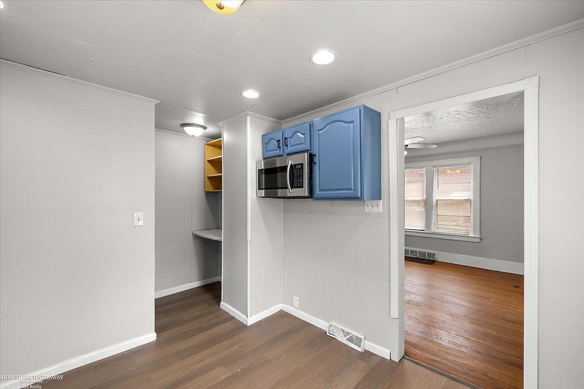 Detroit, Michigan 48228, United States, 3 Bedrooms Bedrooms, ,1 BathroomBathrooms,Residential,Active,159505