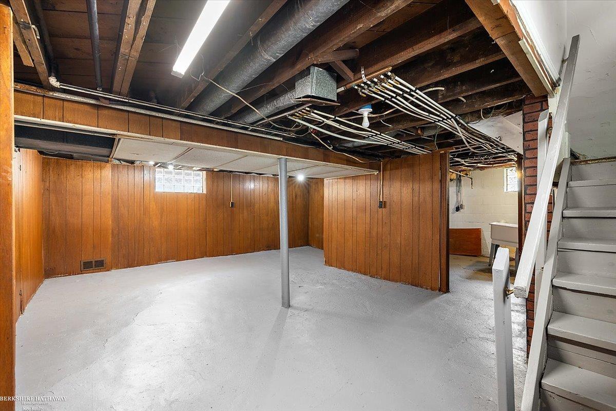 Detroit, Michigan 48228, United States, 3 Bedrooms Bedrooms, ,1 BathroomBathrooms,Residential,Active,159505