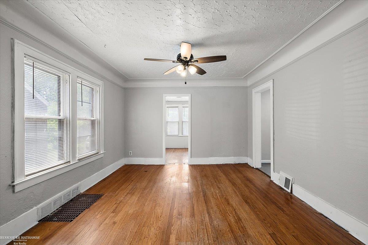 Detroit, Michigan 48228, United States, 3 Bedrooms Bedrooms, ,1 BathroomBathrooms,Residential,Active,159505