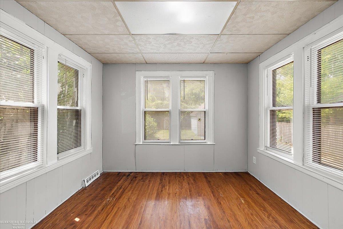 Detroit, Michigan 48228, United States, 3 Bedrooms Bedrooms, ,1 BathroomBathrooms,Residential,Active,159505