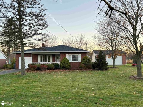 A home in Davison