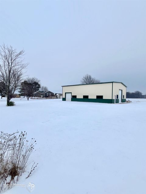 A home in New Lothrop