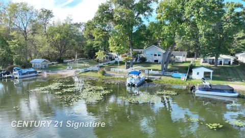 A home in Lapeer