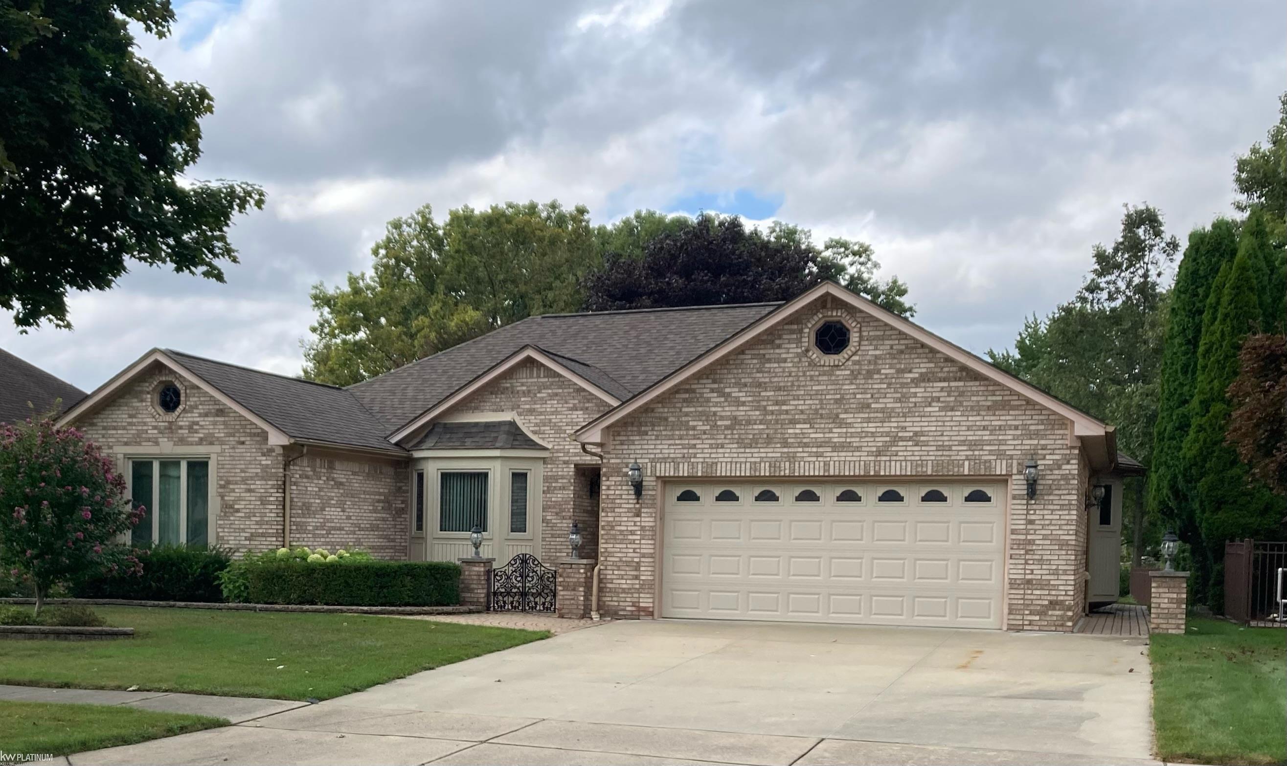 View Sterling Heights, MI 48313 house