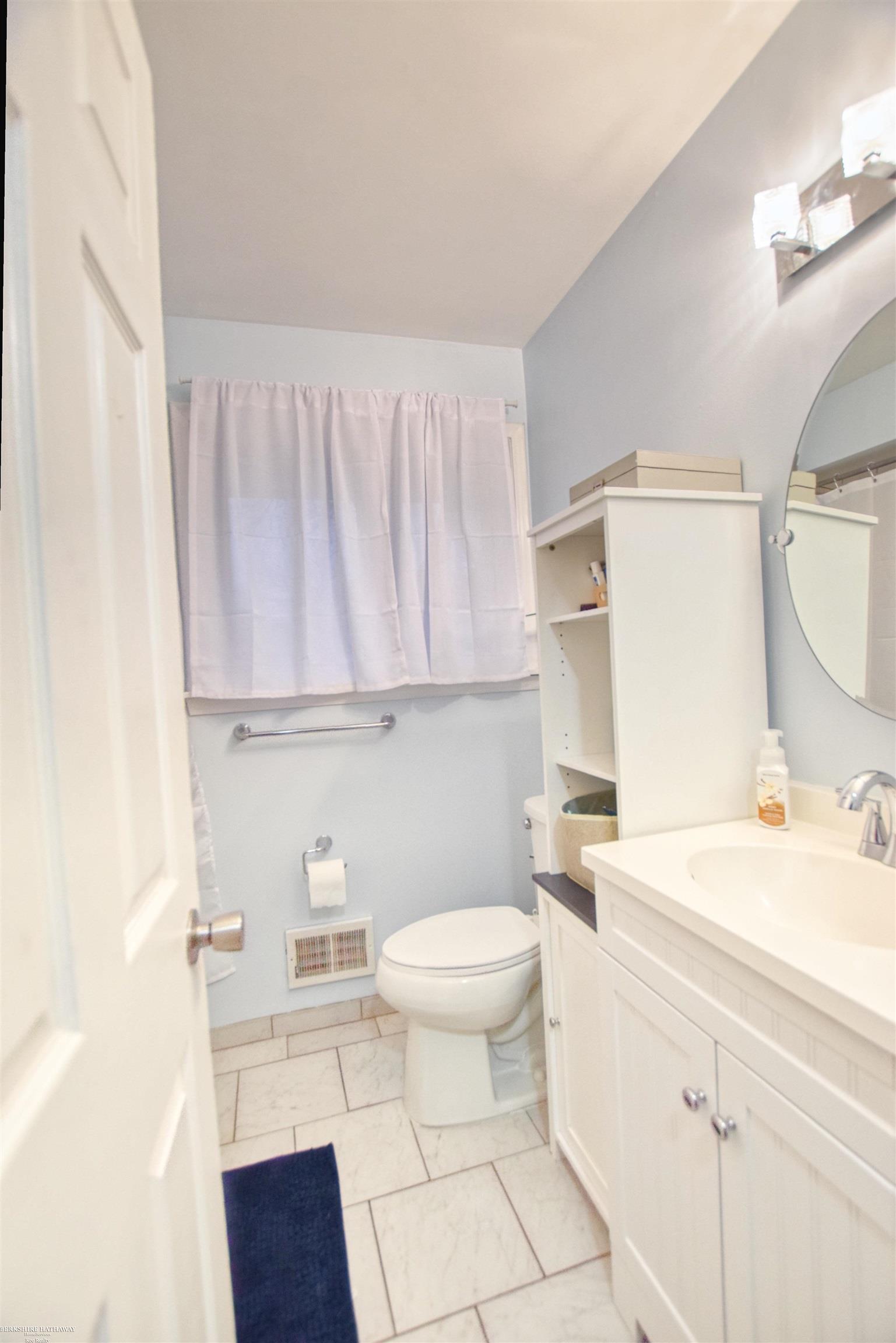 Saint Clair Shores, Michigan 48080, United States, 3 Bedrooms Bedrooms, ,1 BathroomBathrooms,Residential,Pending,106029