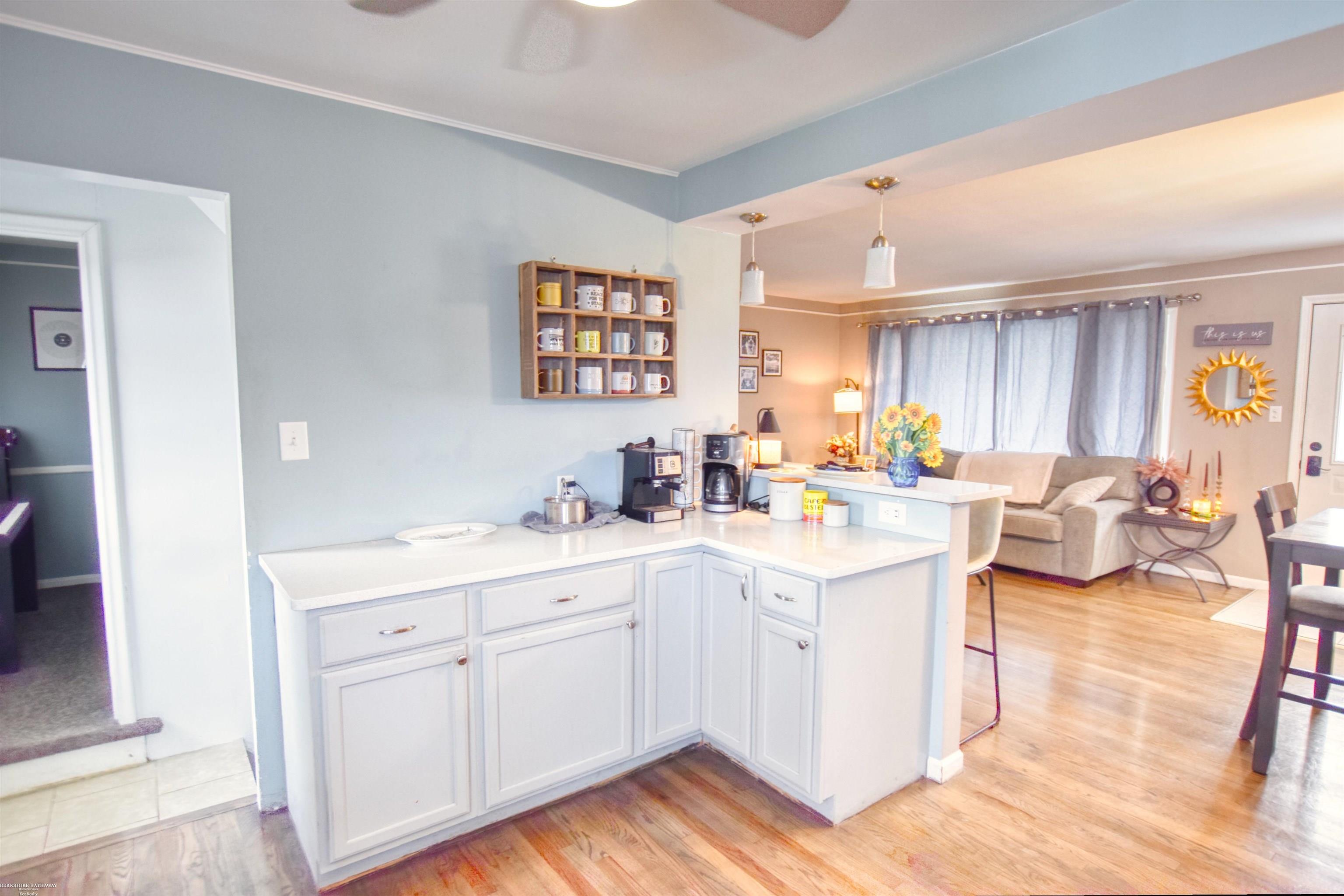 Saint Clair Shores, Michigan 48080, United States, 3 Bedrooms Bedrooms, ,1 BathroomBathrooms,Residential,Pending,106029