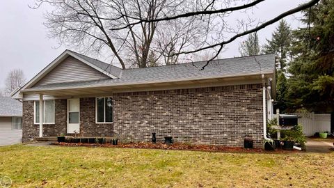 A home in Mount Clemens