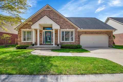 16468 Waverly Circle Clinton Township MI 48038