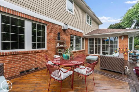 A home in Grosse Pointe Woods