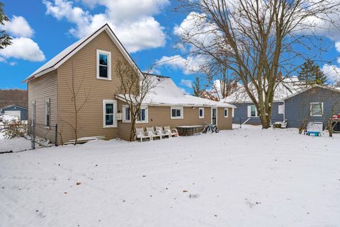 A home in Peck