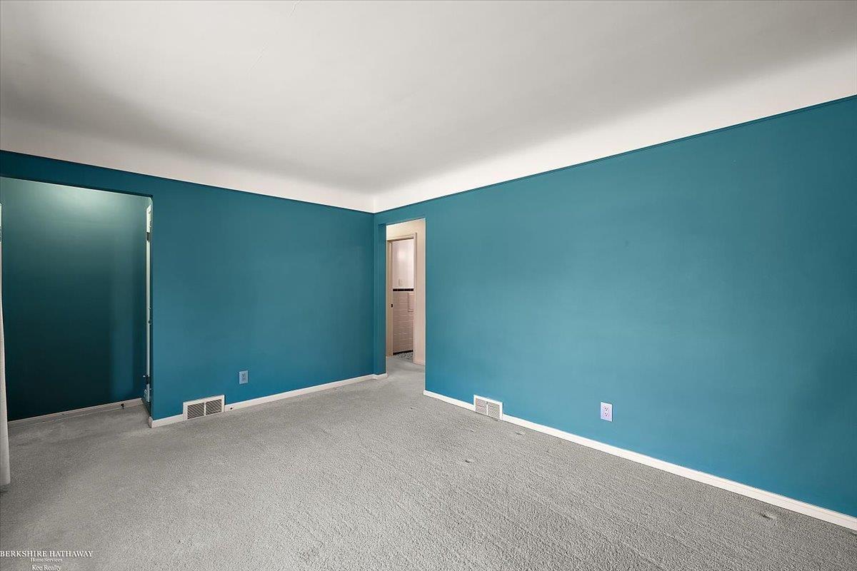 Saint Clair Shores, Michigan 48081, United States, 3 Bedrooms Bedrooms, ,1 BathroomBathrooms,Residential,Pending,114555