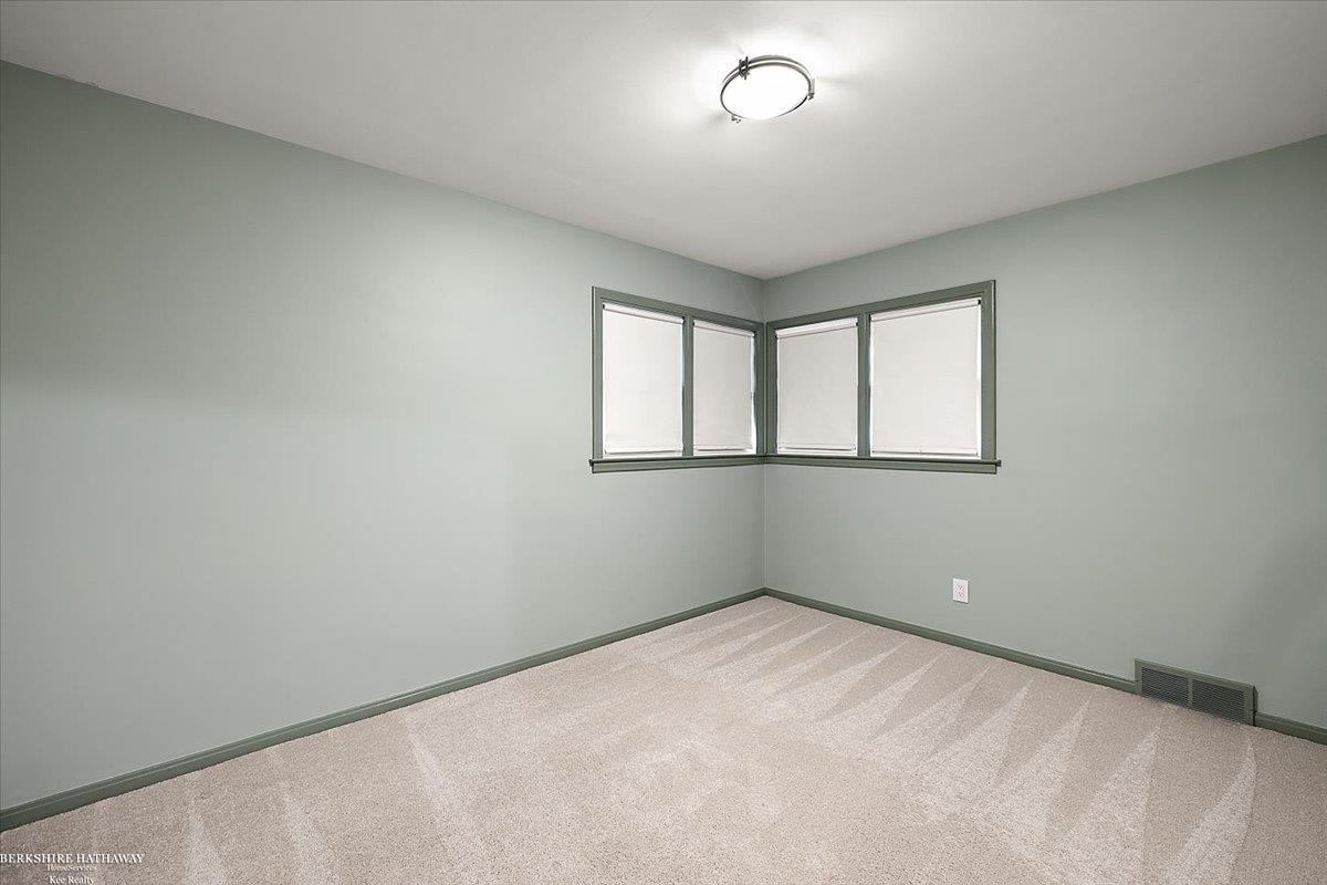 Saint Clair Shores, Michigan 48081, United States, 3 Bedrooms Bedrooms, ,1 BathroomBathrooms,Residential,Pending,114555