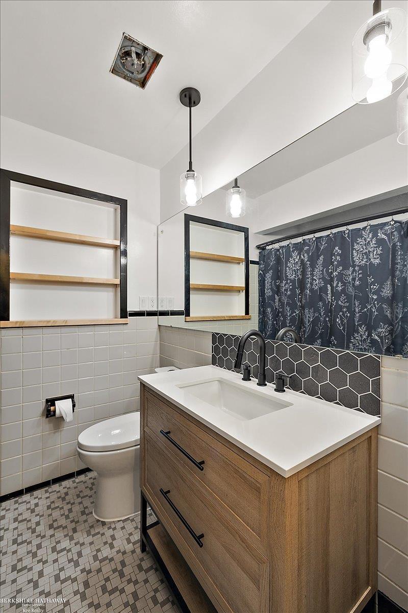 Saint Clair Shores, Michigan 48081, United States, 3 Bedrooms Bedrooms, ,1 BathroomBathrooms,Residential,Pending,114555