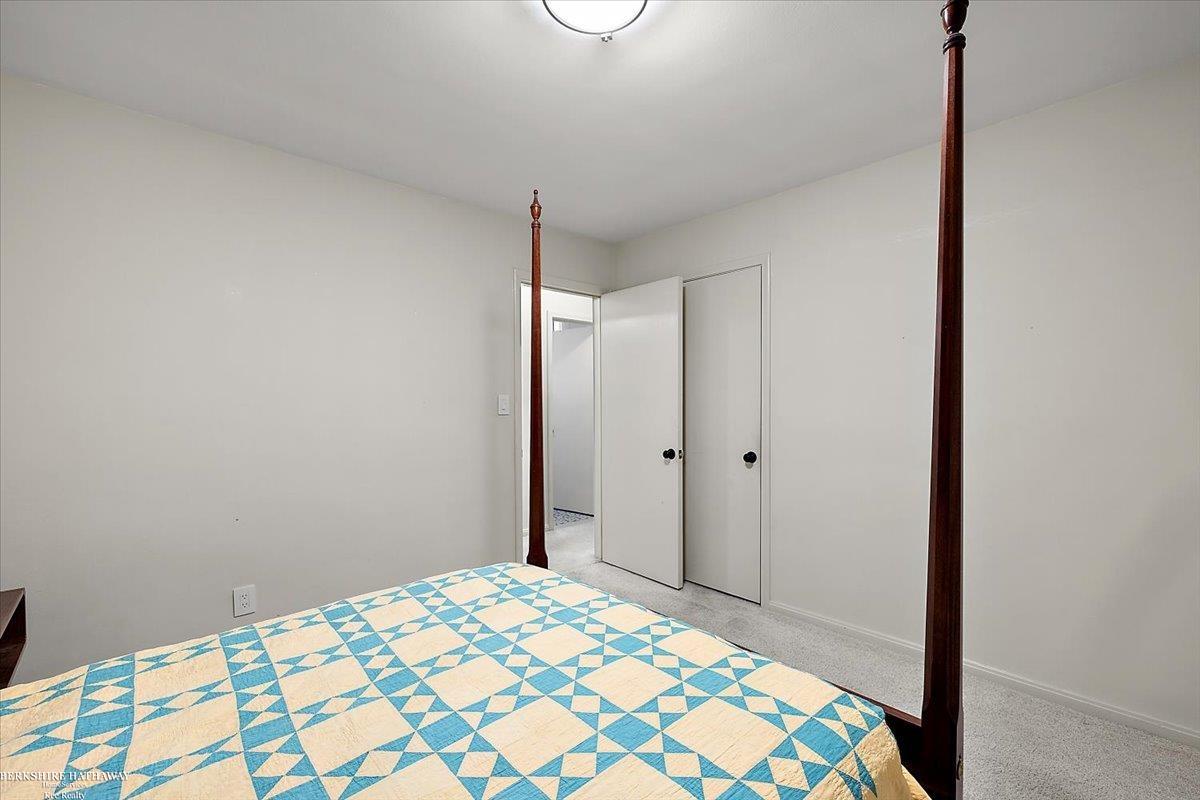 Saint Clair Shores, Michigan 48081, United States, 3 Bedrooms Bedrooms, ,1 BathroomBathrooms,Residential,Pending,114555