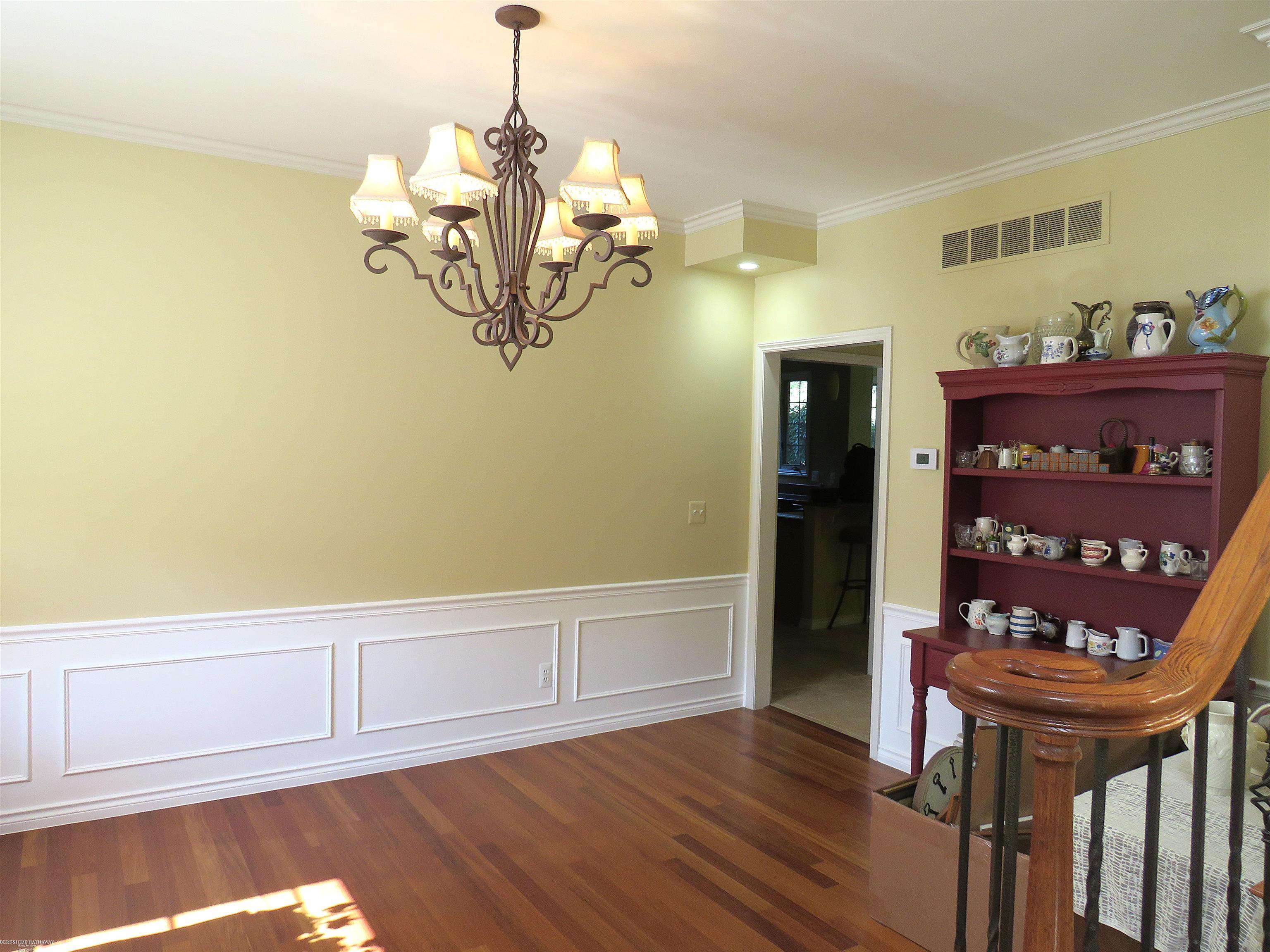 Washington Twp, Michigan 48094, United States, 5 Bedrooms Bedrooms, ,4 BathroomsBathrooms,Residential,Active,176628