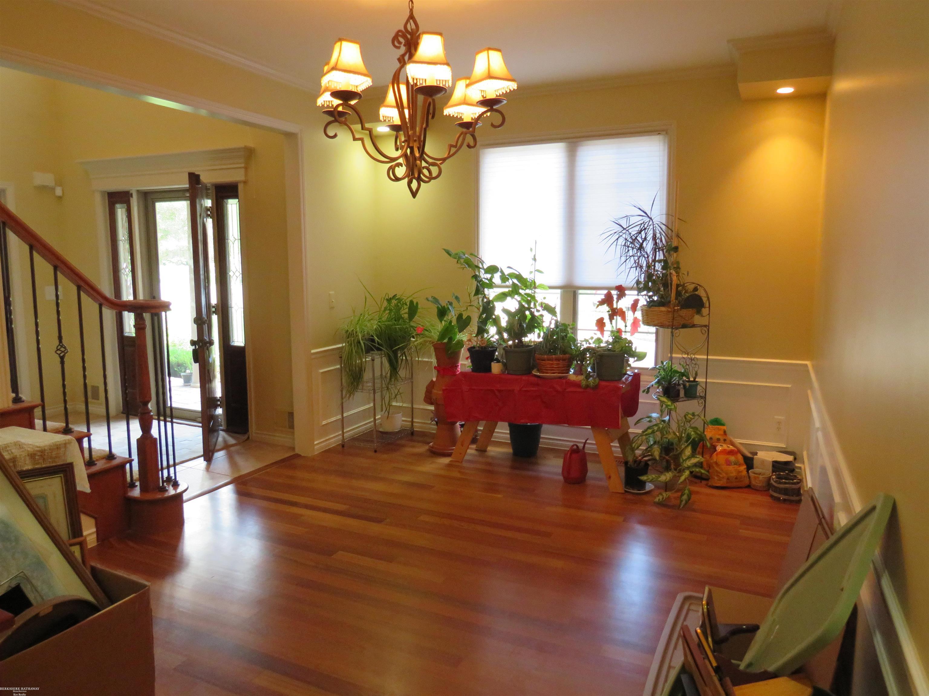 Washington Twp, Michigan 48094, United States, 5 Bedrooms Bedrooms, ,4 BathroomsBathrooms,Residential,Active,176628