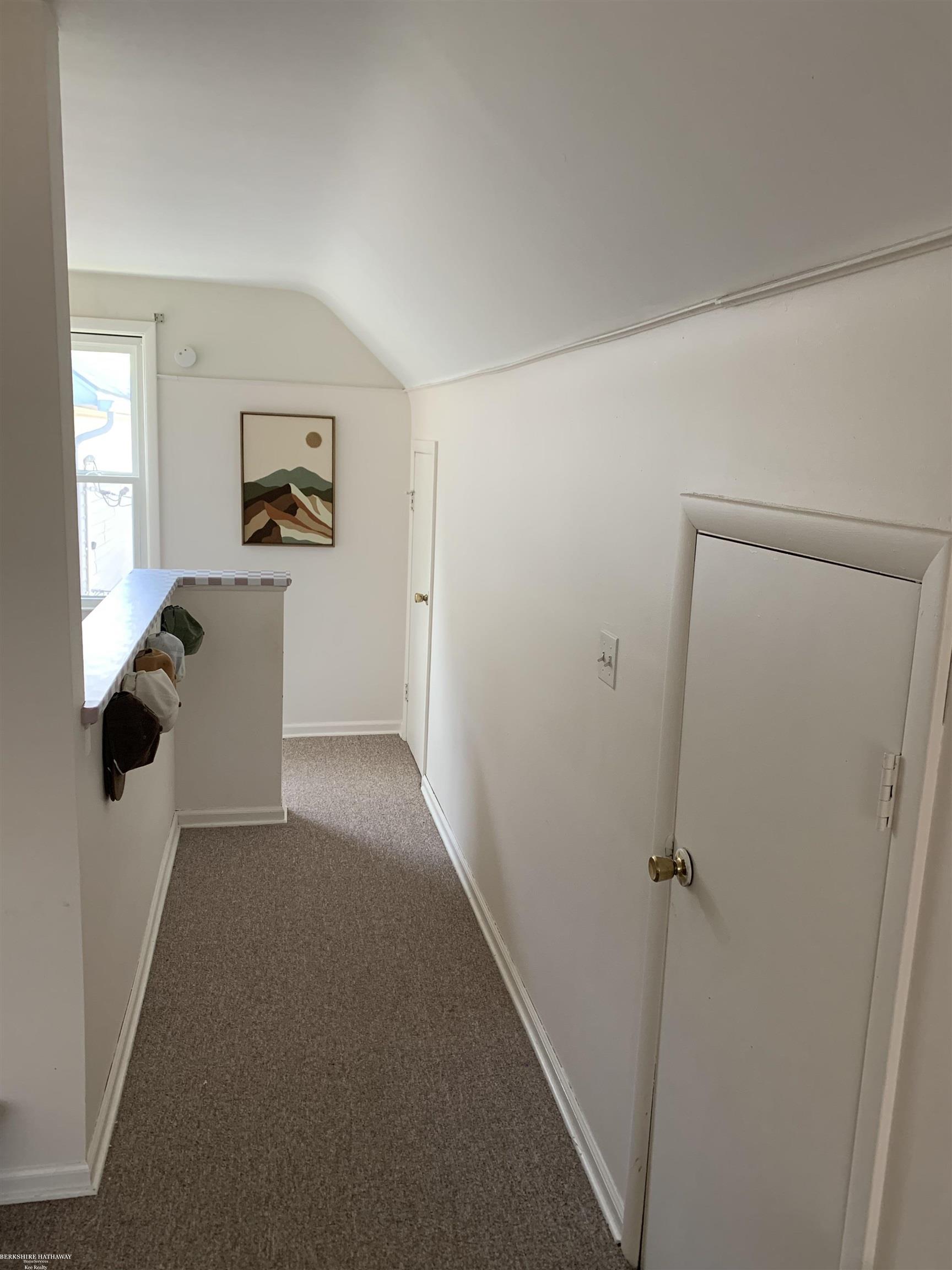 Saint Clair Shores, Michigan 48081, United States, 3 Bedrooms Bedrooms, ,1 BathroomBathrooms,Residential,Pending,128416