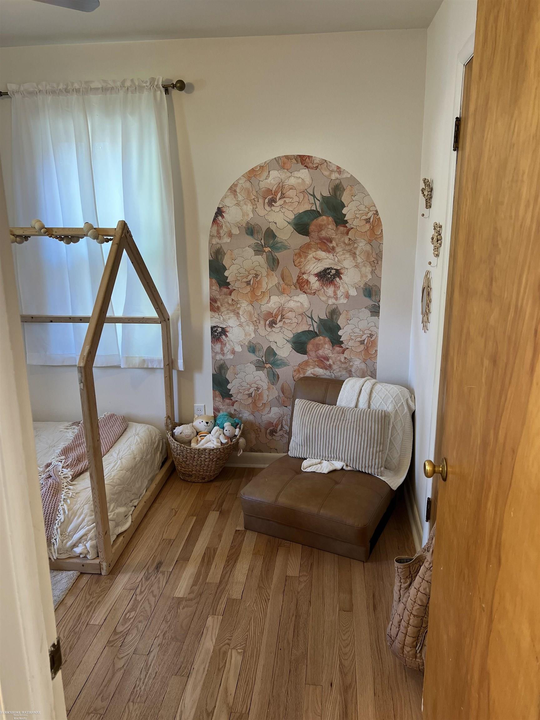 Saint Clair Shores, Michigan 48081, United States, 3 Bedrooms Bedrooms, ,1 BathroomBathrooms,Residential,Pending,128416