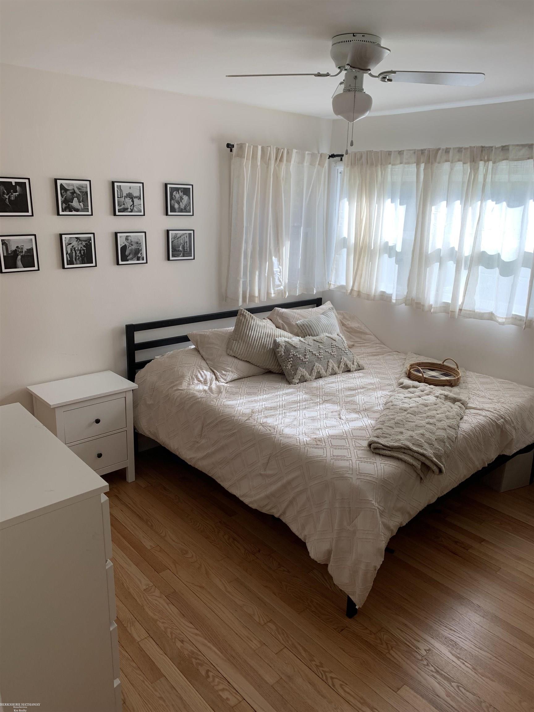 Saint Clair Shores, Michigan 48081, United States, 3 Bedrooms Bedrooms, ,1 BathroomBathrooms,Residential,Pending,128416