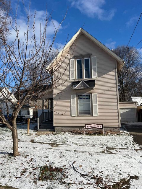 A home in Owosso