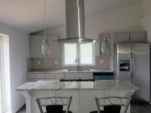 A home in New Baltimore