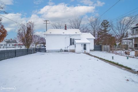 A home in Bay City