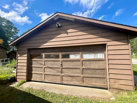 A home in Gladwin