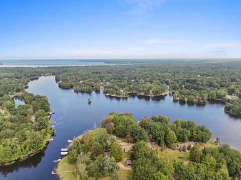 A home in Houghton Lake