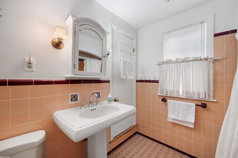 A home in Grosse Pointe Woods