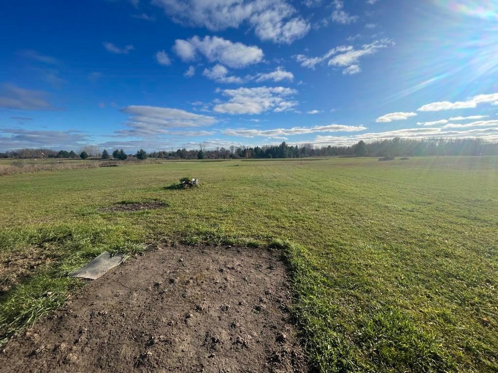 Photo of 1801 HIGHLANDER Way #Lot 452 Highlanders, Gladwin, MI 48624 (MLS # 50145505)