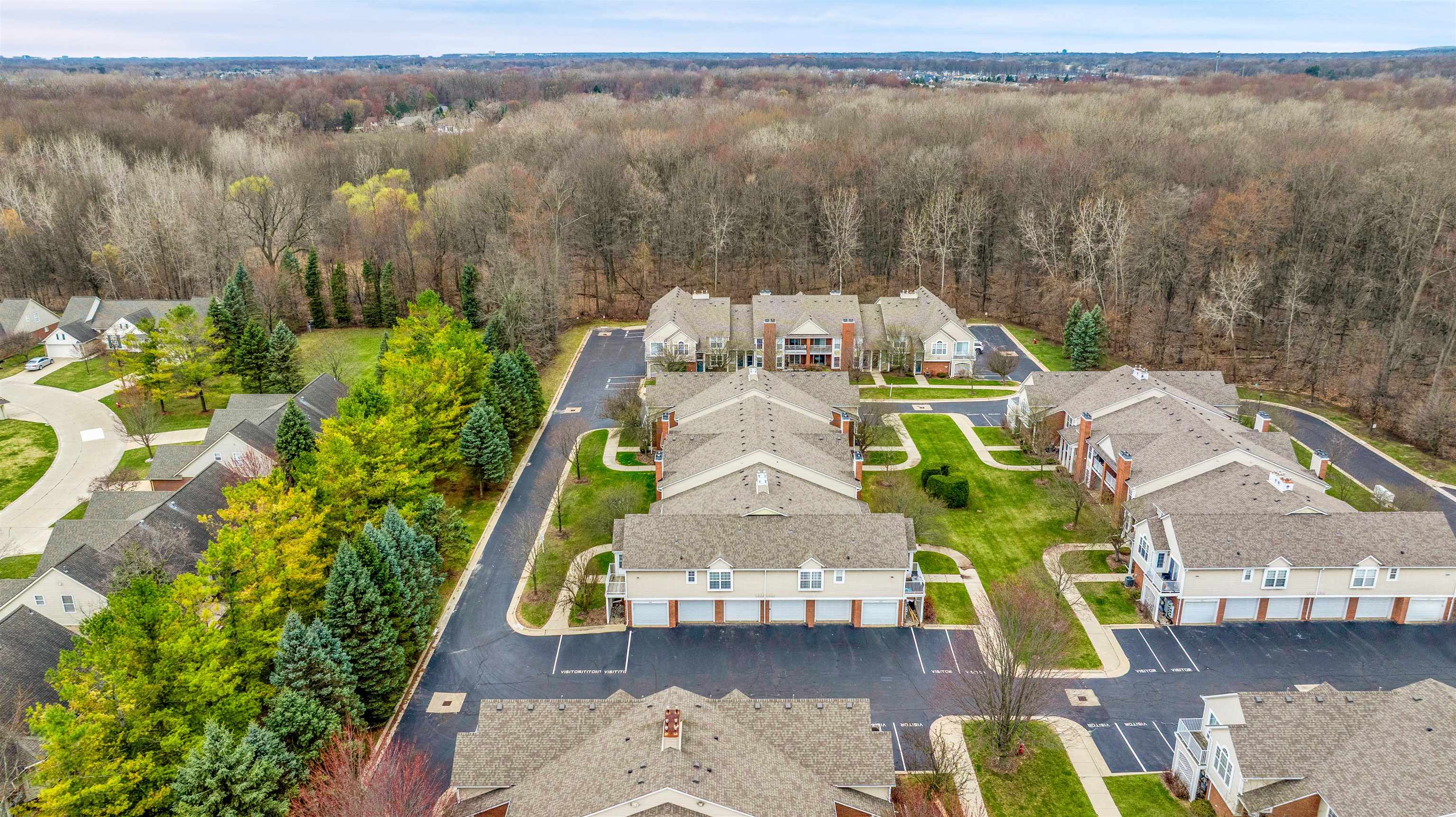 Sterling Heights, Michigan 48314, United States, 2 Bedrooms Bedrooms, ,2 BathroomsBathrooms,Residential,Pending,103945