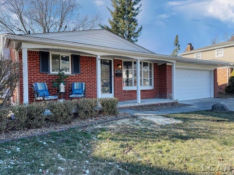 Photo for 15001 Maplewood Lane