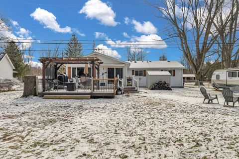 A home in Fort Gratiot