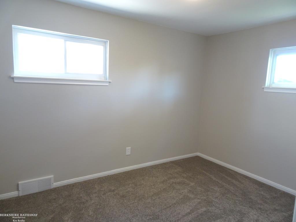 Eastpointe, Michigan 48021, United States, 3 Bedrooms Bedrooms, ,2 BathroomsBathrooms,Residential,Active,164132