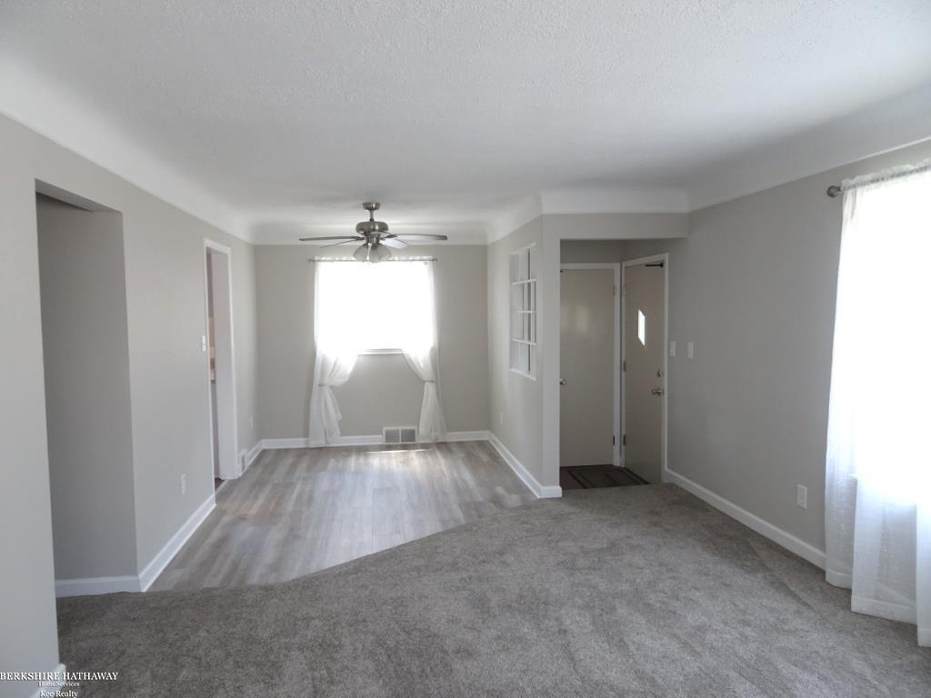 Eastpointe, Michigan 48021, United States, 3 Bedrooms Bedrooms, ,2 BathroomsBathrooms,Residential,Active,164132