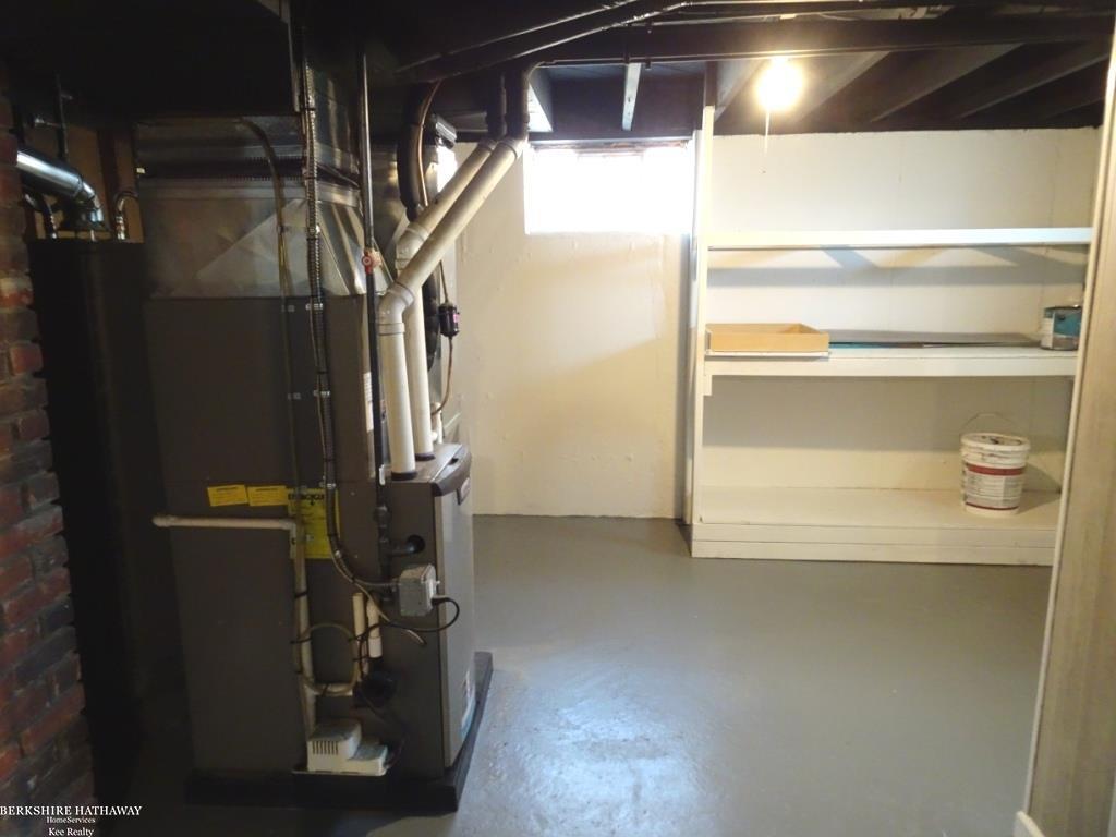 Eastpointe, Michigan 48021, United States, 3 Bedrooms Bedrooms, ,2 BathroomsBathrooms,Residential,Active,164132