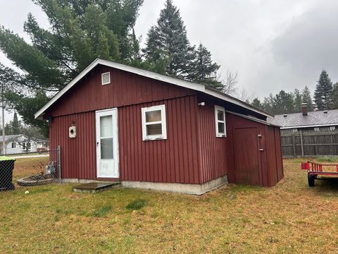 A home in Saint Helen