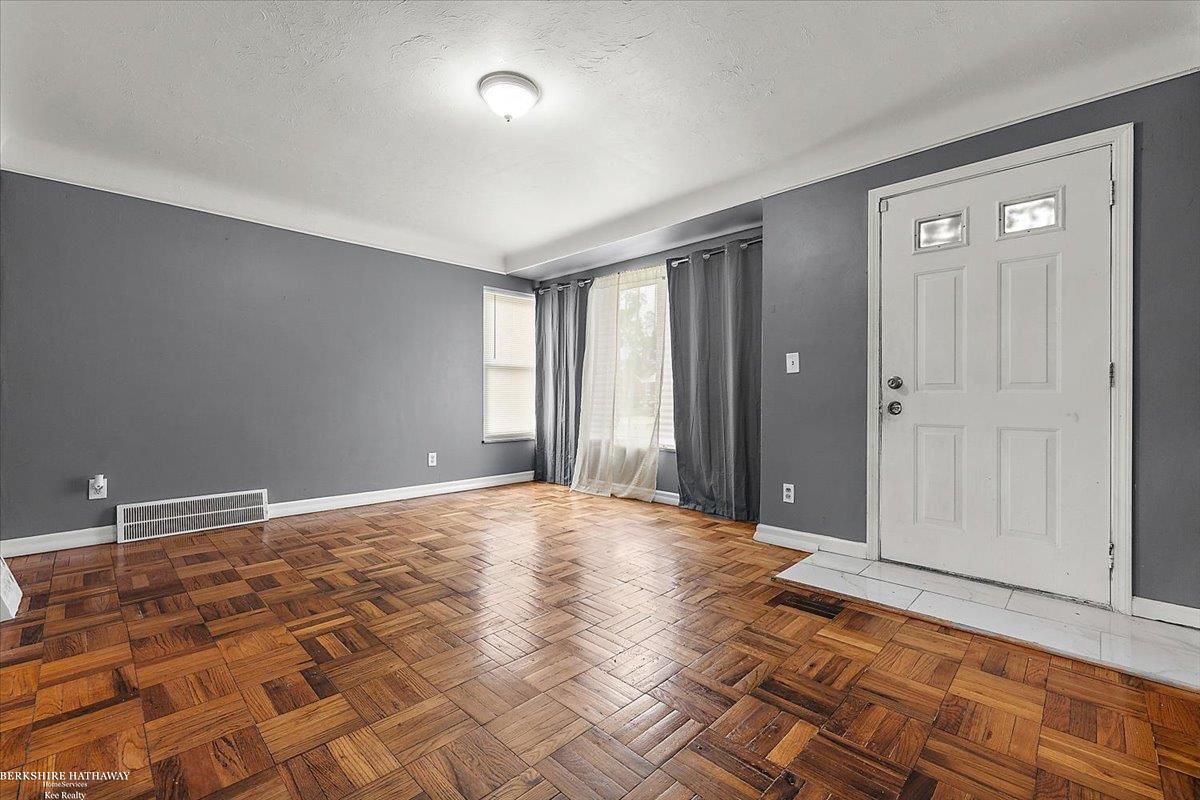 Detroit, Michigan 48228, United States, 3 Bedrooms Bedrooms, ,1 BathroomBathrooms,Residential,Active,161376