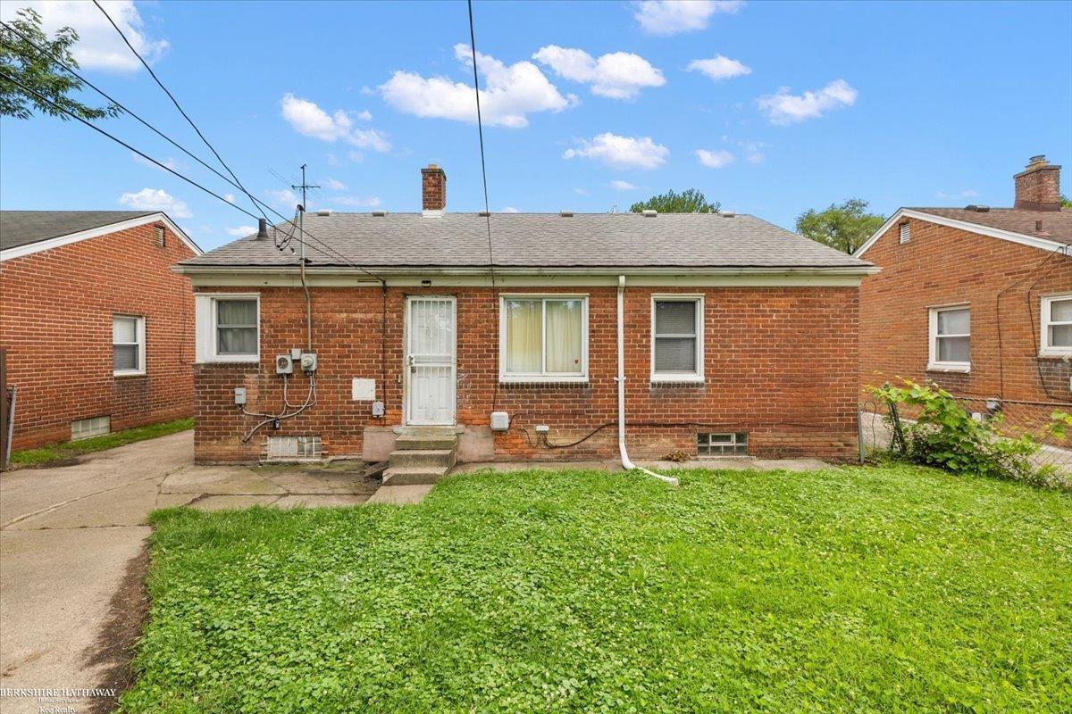 Detroit, Michigan 48228, United States, 3 Bedrooms Bedrooms, ,1 BathroomBathrooms,Residential,Active,161376