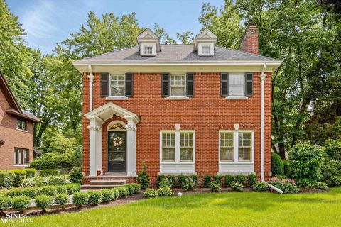 A home in Grosse Pointe Park