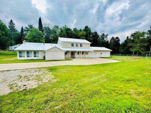 A home in Saint Helen