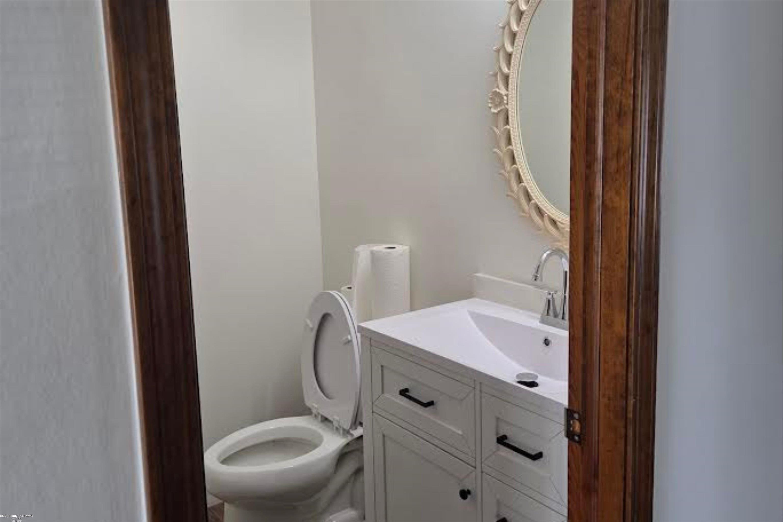 Sterling Heights, Michigan 48312, United States, 4 Bedrooms Bedrooms, ,2 BathroomsBathrooms,Residential,Active,110557