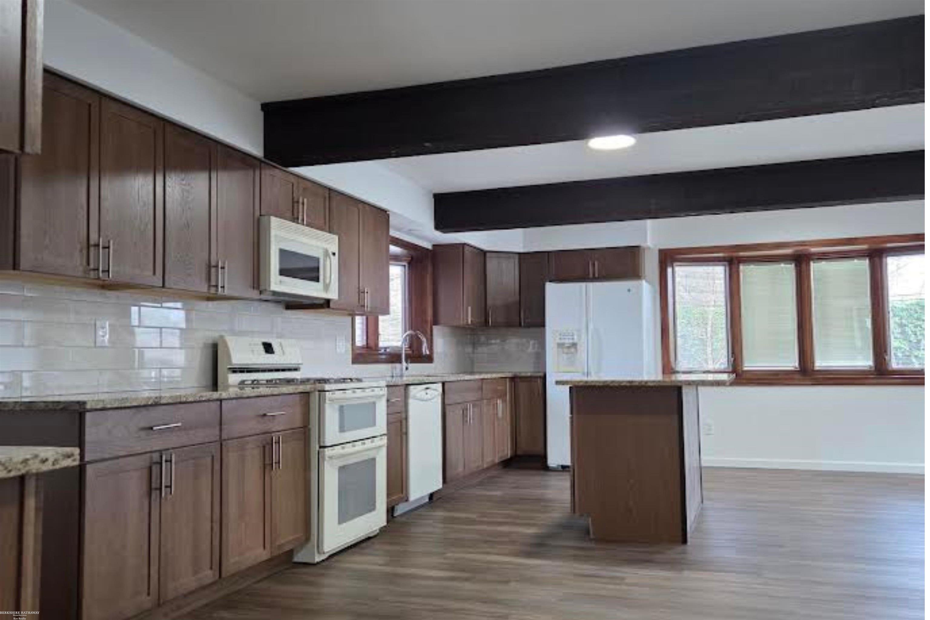 Sterling Heights, Michigan 48312, United States, 4 Bedrooms Bedrooms, ,2 BathroomsBathrooms,Residential,Active,110557